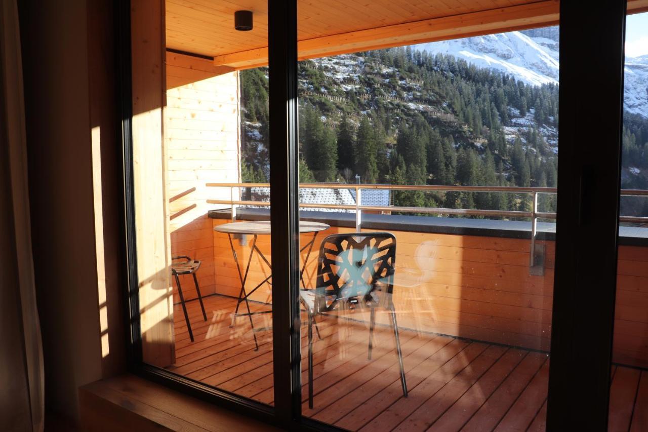 Alpinresortarlberg 1495 - Garni - Fruhstuck In Der Suite Schroecken Ngoại thất bức ảnh